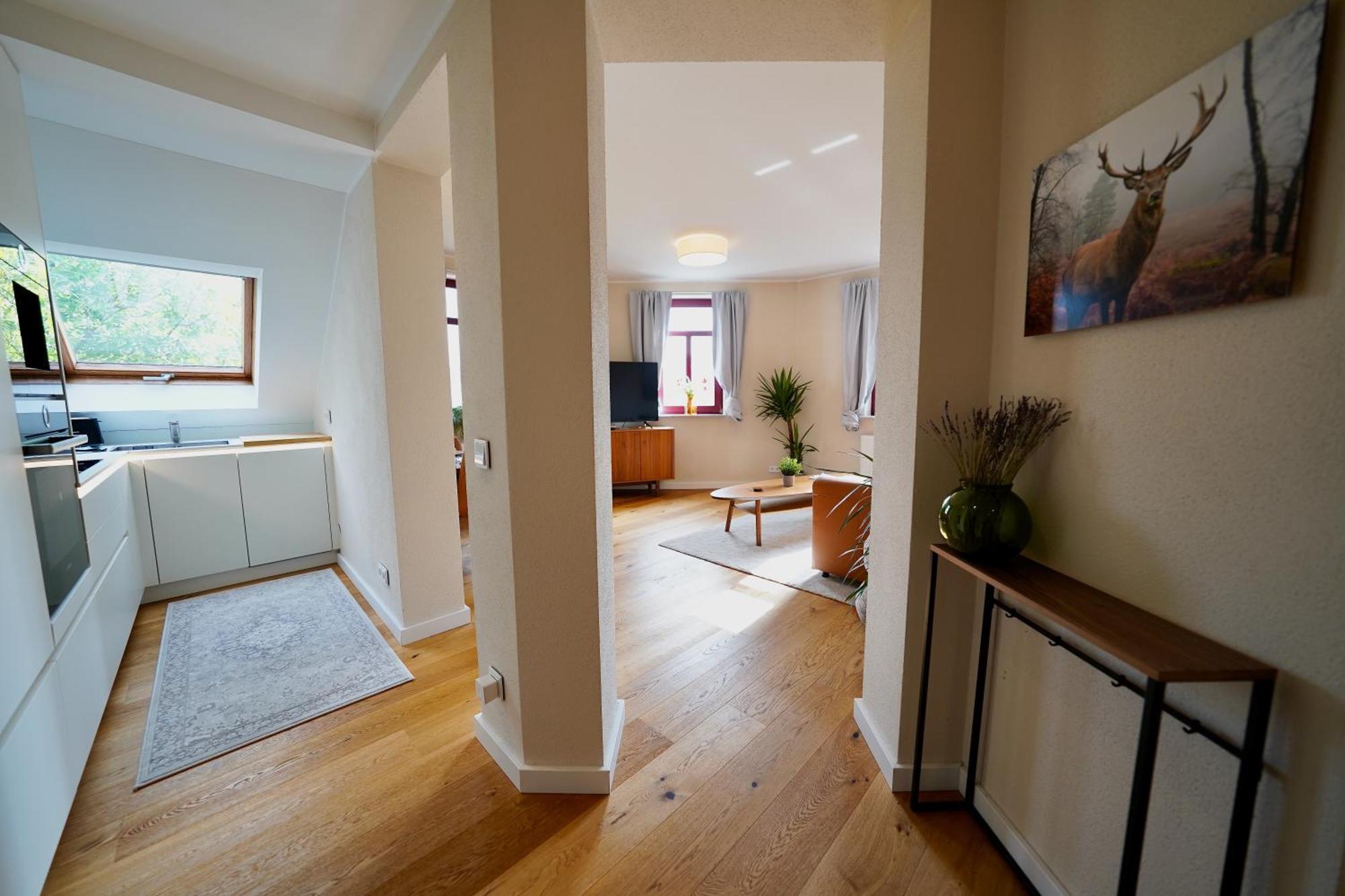 Edler Wohnraum Noble Stadtoase Mit Boxspringbett, Kaffeevollautomat & Parkplatz Zwickau Eksteriør billede