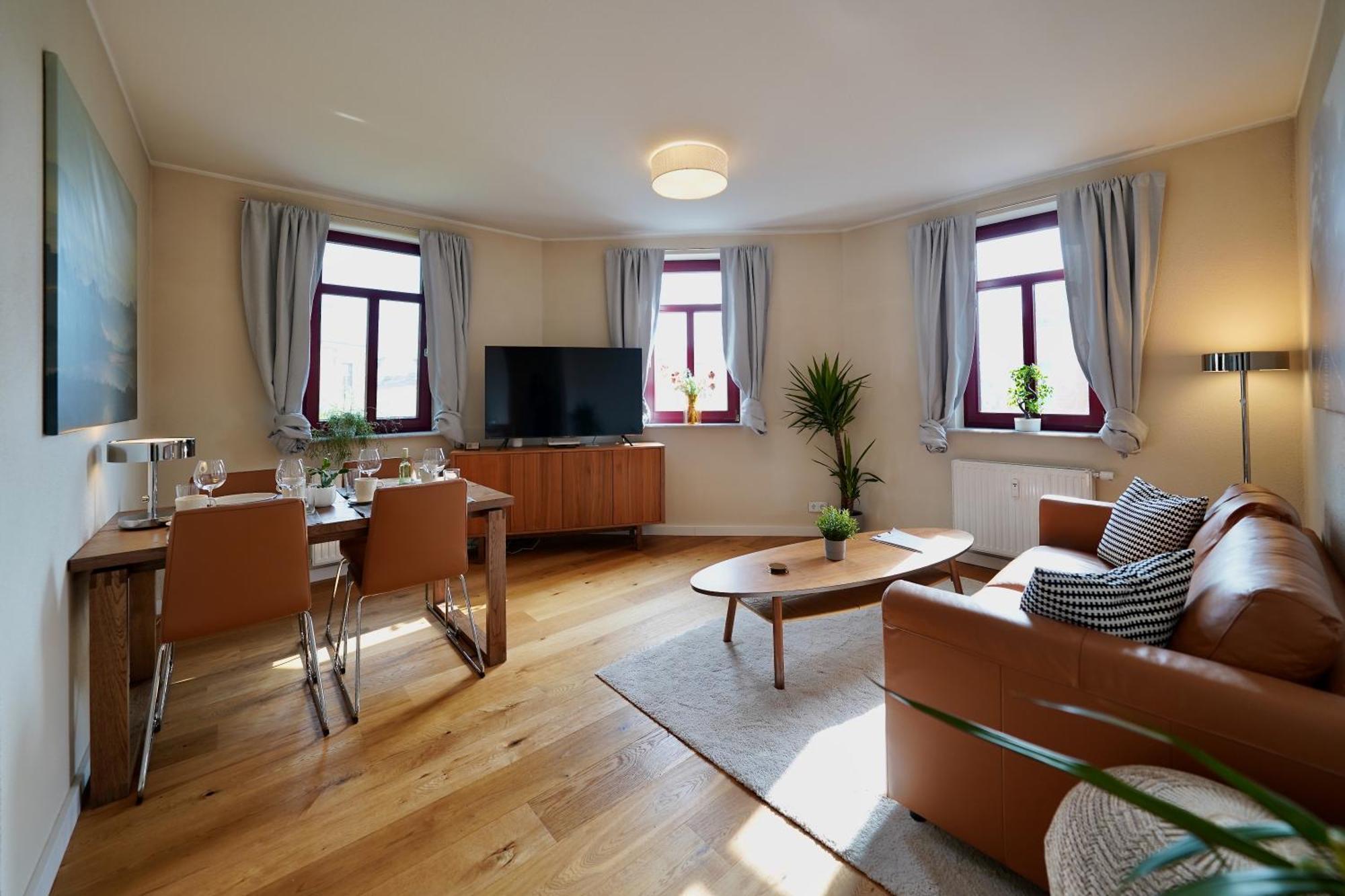 Edler Wohnraum Noble Stadtoase Mit Boxspringbett, Kaffeevollautomat & Parkplatz Zwickau Eksteriør billede